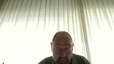 Snapshot of fredaldavid chatting on 01.08.25 David Fredal online show from 01.08.25