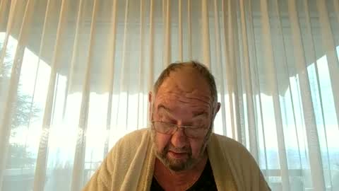 Snapshot of fredaldavid chatting on 01.09.25 David Fredal online show from 01.09.25