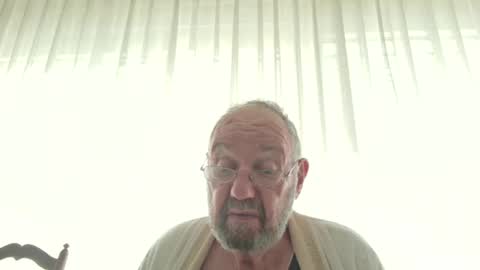 Snapshot of fredaldavid chatting on 09.25.25 David Fredal online show from 09.25.25