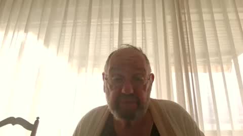 Snapshot of fredaldavid chatting on 09.28.25 David Fredal online show from 09.28.25