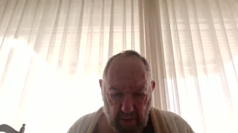 Snapshot of fredaldavid chatting on 10.04.25 David Fredal online show from 10.04.25