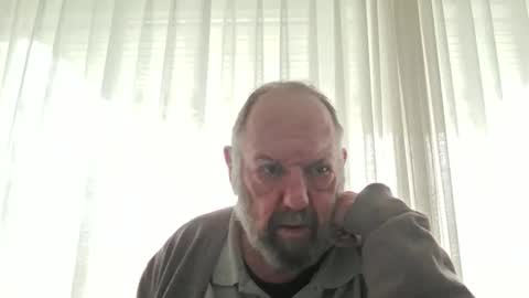 Snapshot of fredaldavid chatting on 10.21.25 David Fredal online show from 10.21.25