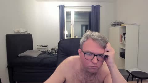 Snapshot of fredrik386959 chatting on 01.14.25 Fredrik online show from 01.14.25