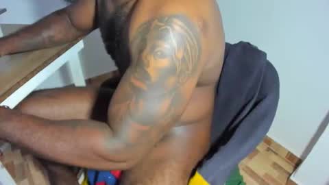 Snapshot of freedom_24 chatting on 12.14.25 shakur online show from 12.14.25