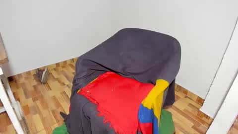 Snapshot of freedom_24 chatting on 12.23.25 shakur online show from 12.23.25