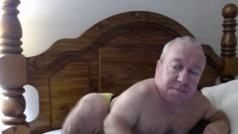 Cute Lil Man online show from 03.10.25