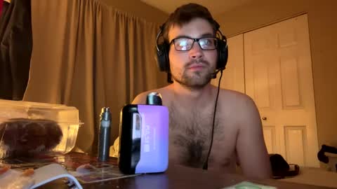 Snapshot of freezeskiii chatting on 09.12.25 freezeskiii online show from 09.12.25