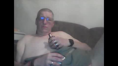 Snapshot of frefredo chatting on 04.10.26 fred online show from 04.10.26