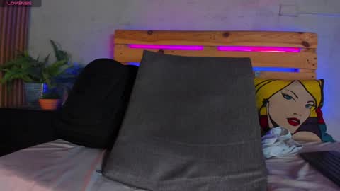 Snapshot of french_sexx chatting on 01.21.25 Xavier online show from 01.21.25