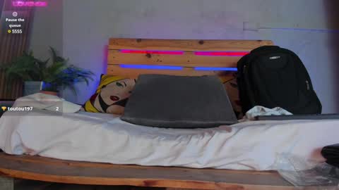 Snapshot of french_sexx chatting on 01.22.25 Xavier online show from 01.22.25