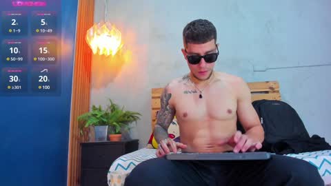 Snapshot of french_sexx chatting on 01.27.25 Xavier online show from 01.27.25