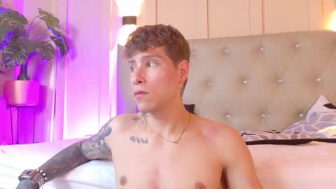 Snapshot of french_sexx chatting on 10.16.25 Xavier online show from 10.16.25