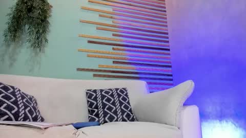 Snapshot of french_sexx chatting on 11.21.25 Xavier online show from 11.21.25