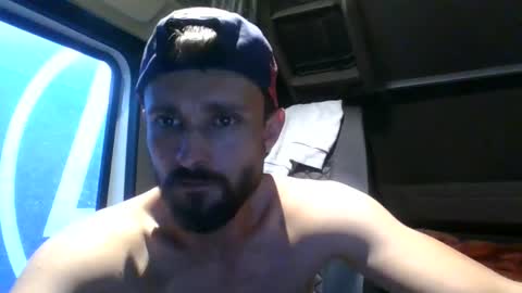 Snapshot of french_truck chatting on 05.04.26 french_truck online show from 05.04.26