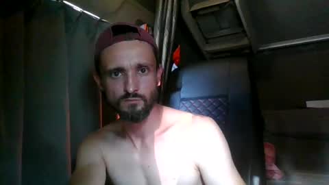 Snapshot of french_truck chatting on 06.29.26 french_truck online show from 06.29.26