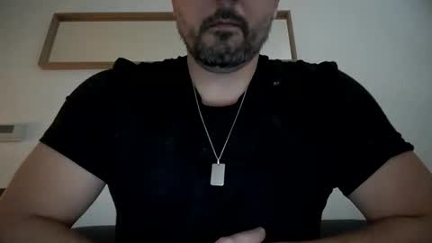 Snapshot of frenchhard0000 chatting on 02.26.25 Horny french hard online show from 02.26.25