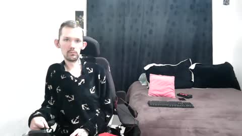 Thomas y Sophia online show from 02.20.25