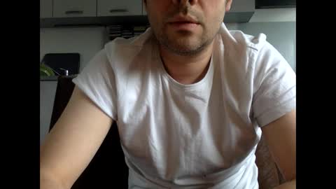 Snapshot of frenchy_from_paris chatting on 04.03.26 frenchy_from_paris online show from 04.03.26