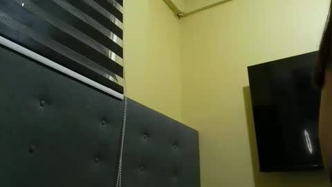 Snapshot of freshlittlepinayxxx chatting on 04.06.26 carolina online show from 04.06.26