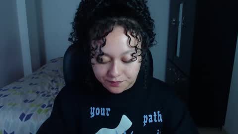 Louise  online show from 01.03.25