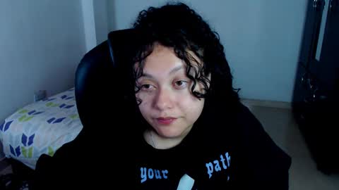 Louise  online show from 01.17.25