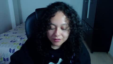 Louise  online show from 02.23.25