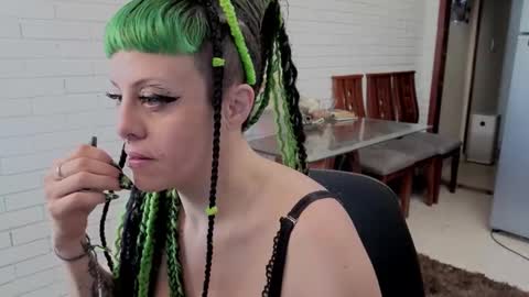 freyaa_sorceress online show from 10.26.25