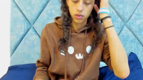 Snapshot of freyamoller_ chatting on 01.15.26 FreyaMoller online show from 01.15.26