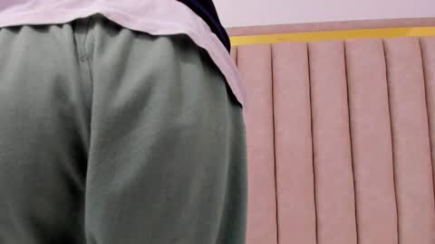 Snapshot of freyamoller_ chatting on 02.12.26 FreyaMoller online show from 02.12.26