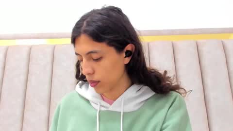 FreyaMoller  online show from 03.18.26