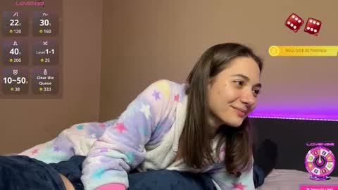 FreyaOliver online show from 12.19.25