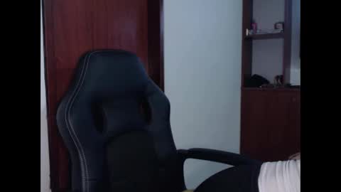 FREYJA LOREN online show from 05.23.26