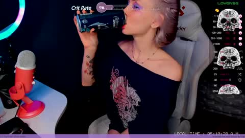 Frida A boost to fortune for the one who gives a thumbs up and a bonus lucky for those who support me by joining the fanclub online show from 12.24.24