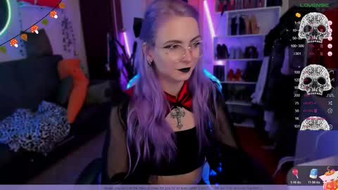 Frida A boost to fortune for the one who gives a thumbs up and a bonus lucky for those who support me by joining the fanclub online show from 10.29.25