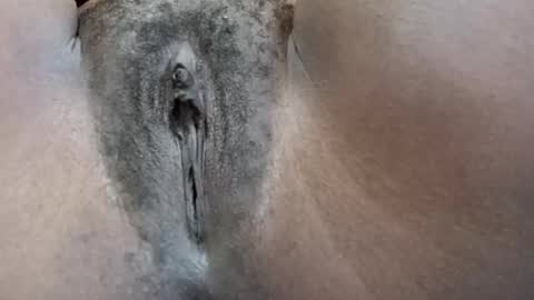 Snapshot of fridahlov chatting on 10.27.25 fridahlov online show from 10.27.25