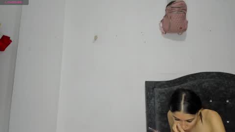 Snapshot of fridasr_3 chatting on 12.04.24 Frida online show from 12.04.24