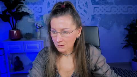 Frida Tander online show from 02.01.25