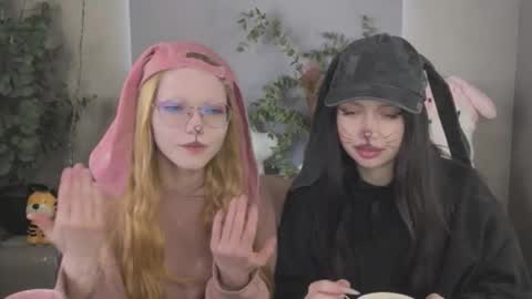 friend_zone_ online show from 04.07.26