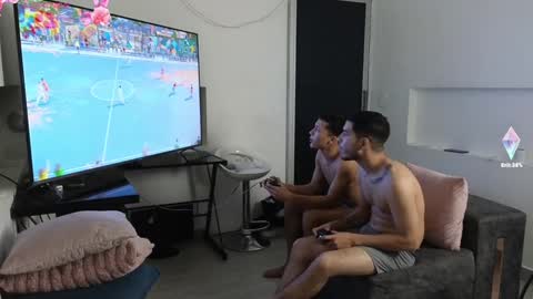 Snapshot of friendsbi_sextape chatting on 12.28.24 Bella Fran Steven and Pepe online show from 12.28.24