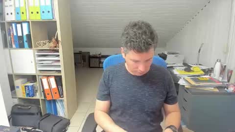 Snapshot of frikits chatting on 10.03.25 Francois online show from 10.03.25