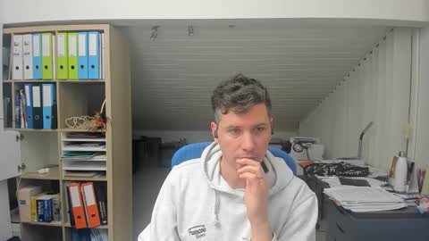 Snapshot of frikits chatting on 11.24.25 Francois online show from 11.24.25