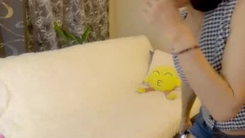 Snapshot of fritha chatting on 11.04.25 Next stream November 29 2024 online show from 11.04.25