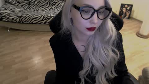 Lilith online show from 09.17.25