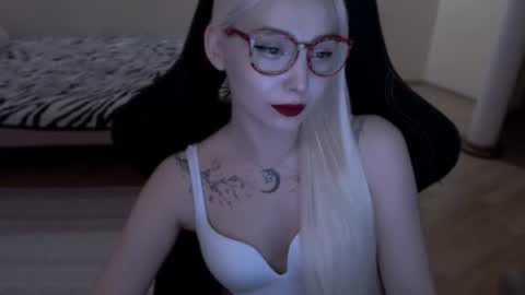 Lilith online show from 06.10.26