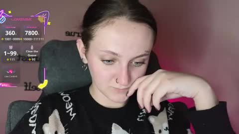 Snapshot of frosty_blueberries4 chatting on 11.03.25 ANA online show from 11.03.25