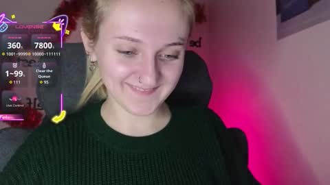 Snapshot of frosty_blueberries4 chatting on 12.15.25 ANA online show from 12.15.25