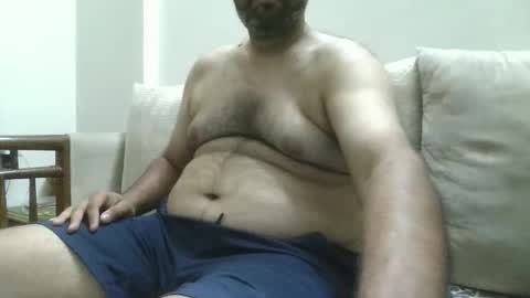 Snapshot of fruti_loops chatting on 11.21.25 fruti loops Bull online show from 11.21.25