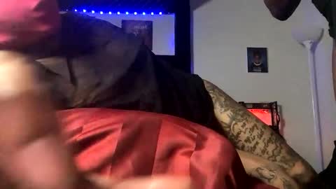 FEMALE2MALE online show from 04.03.26