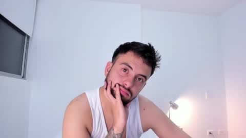 Snapshot of ftmxxxxy chatting on 01.10.25 Dani online show from 01.10.25