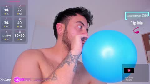 Snapshot of ftmxxxxy chatting on 01.20.25 Dani online show from 01.20.25